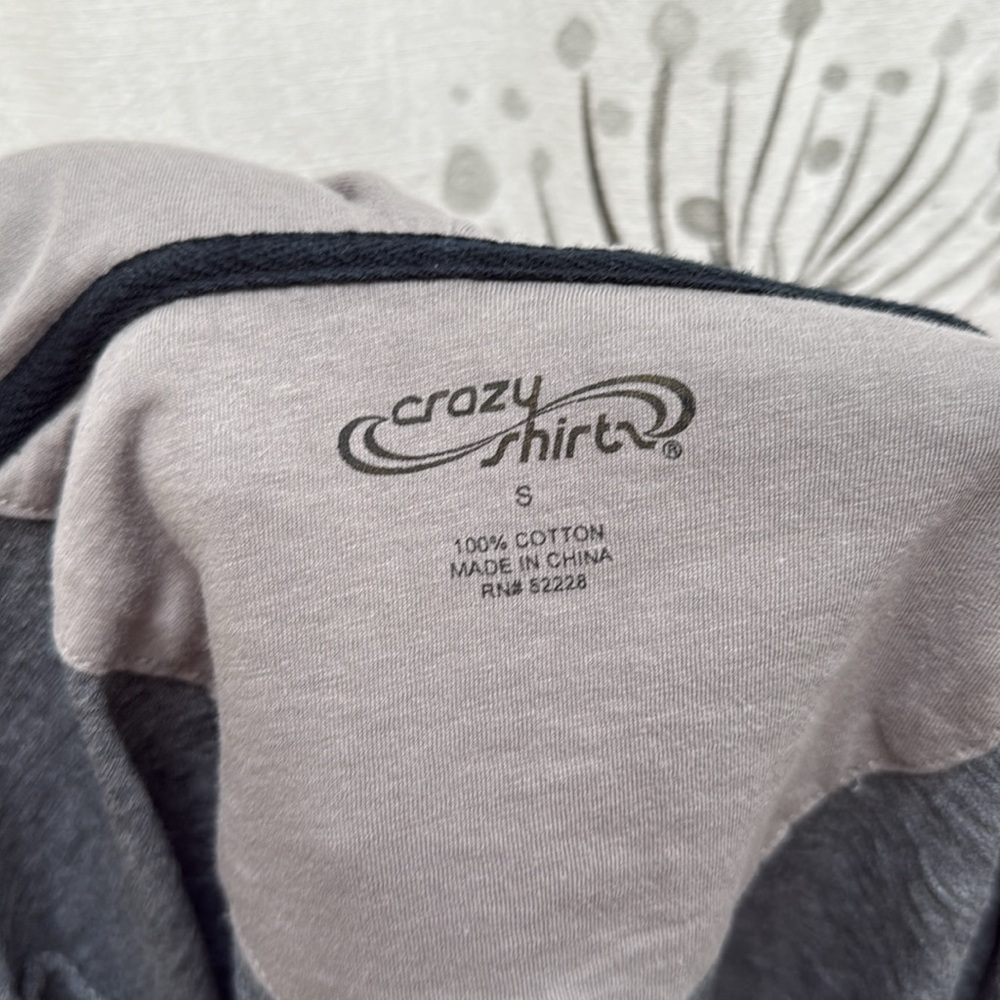 Women’s Crazy Shirts Grey Hawaiian Turtle Print Sweatshirt. Size S - Picture 11 of 13